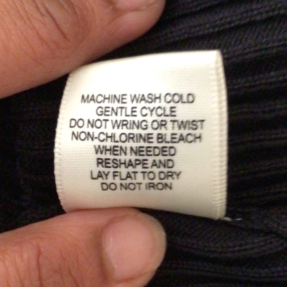 Little black dress - Picture 7 of 7